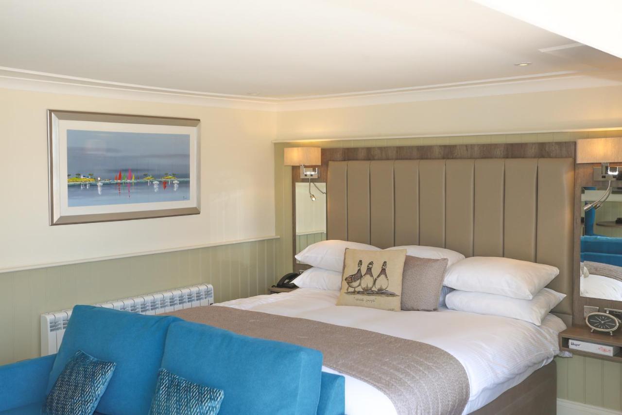 Hotel Duck Bay & Restaurant
